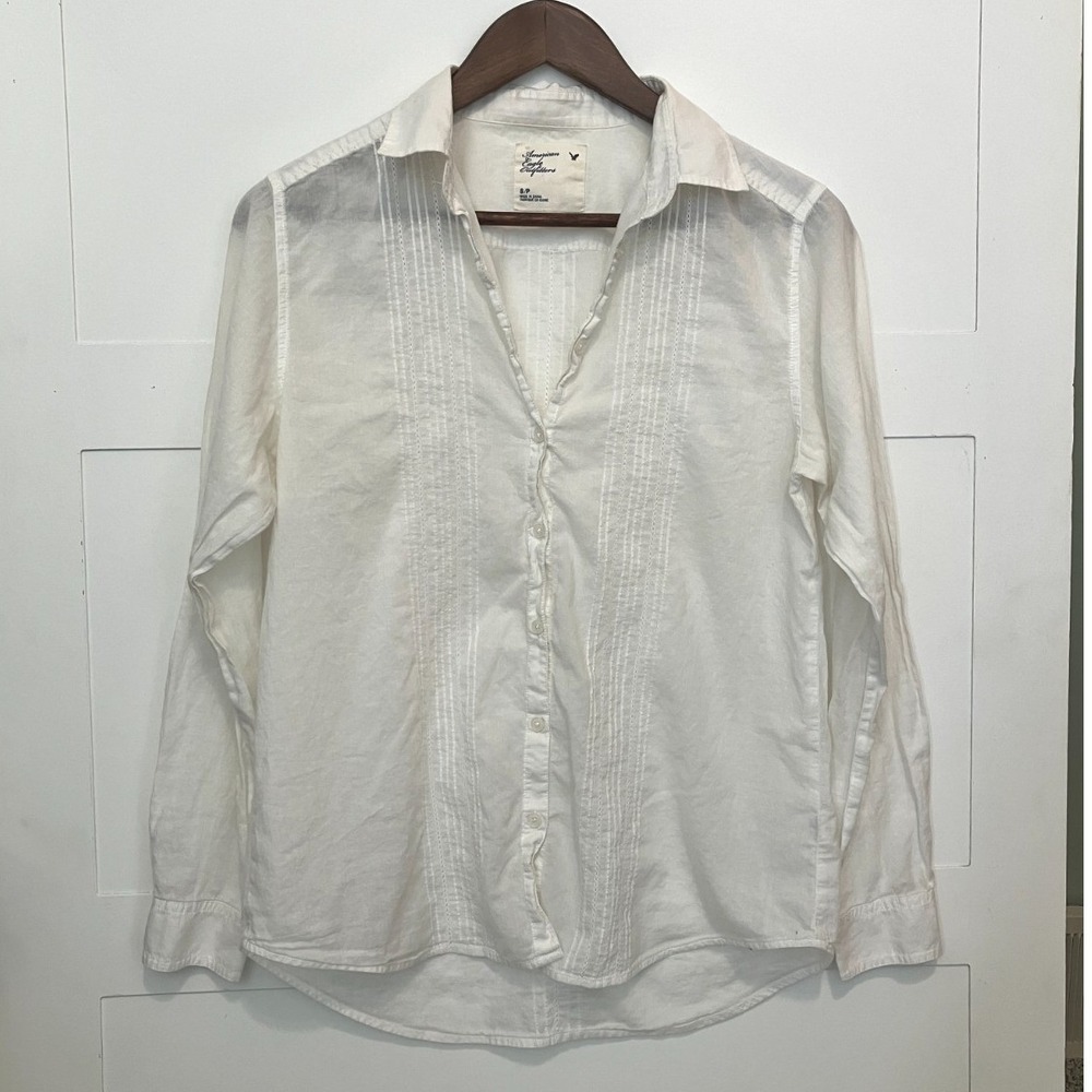 American Eagle White Button Down Semi Sheer Top‎ Women's Small Minimalist Preppy
